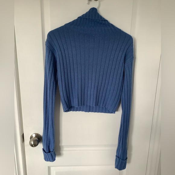 Dark blue turtleneck sweater - Picture 2 of 3